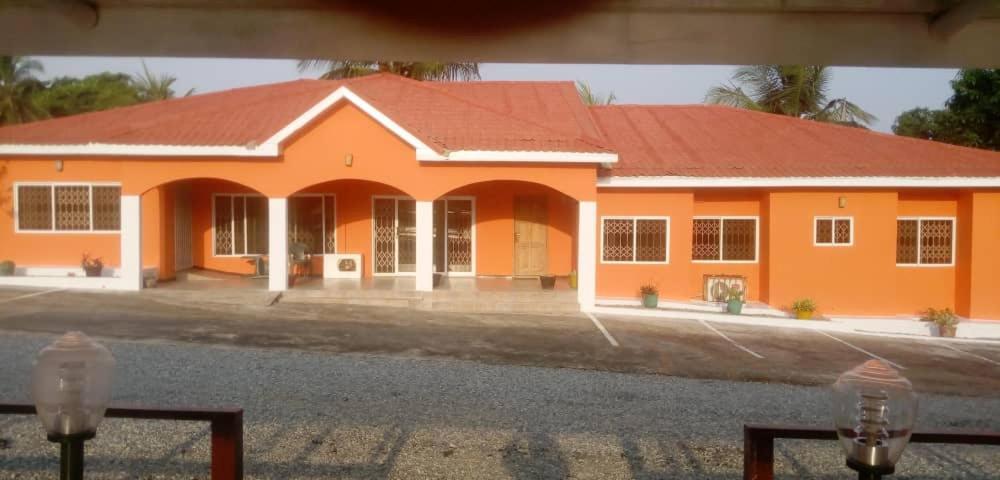 Botianaw Jamaica Inn Guest House מראה חיצוני תמונה