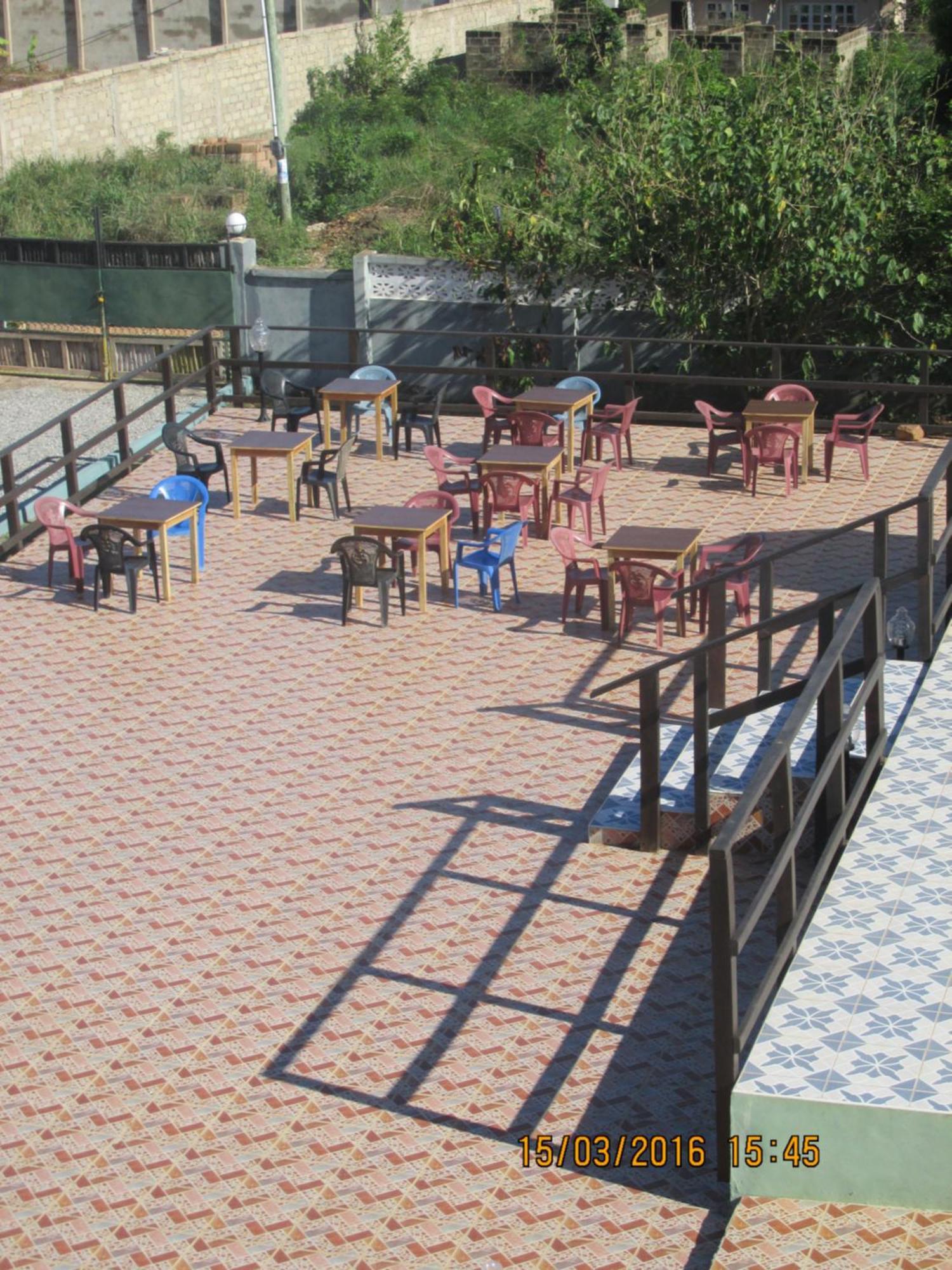 Botianaw Jamaica Inn Guest House מראה חיצוני תמונה