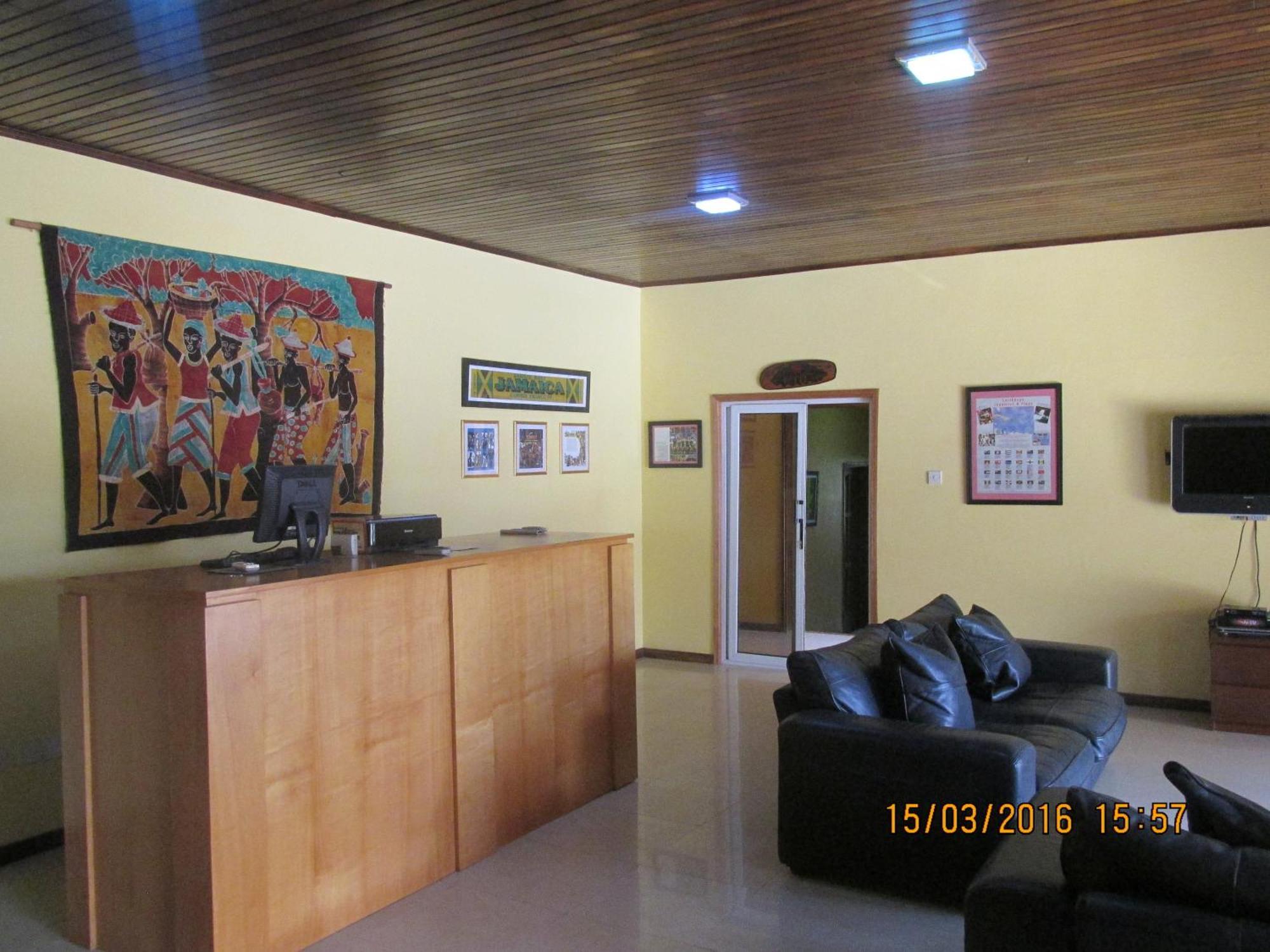 Botianaw Jamaica Inn Guest House מראה חיצוני תמונה