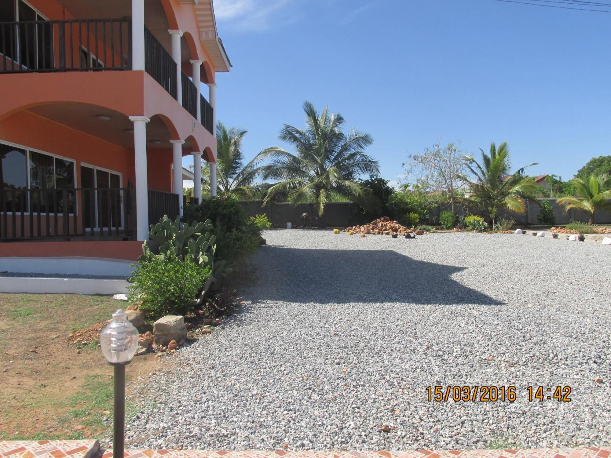 Botianaw Jamaica Inn Guest House מראה חיצוני תמונה
