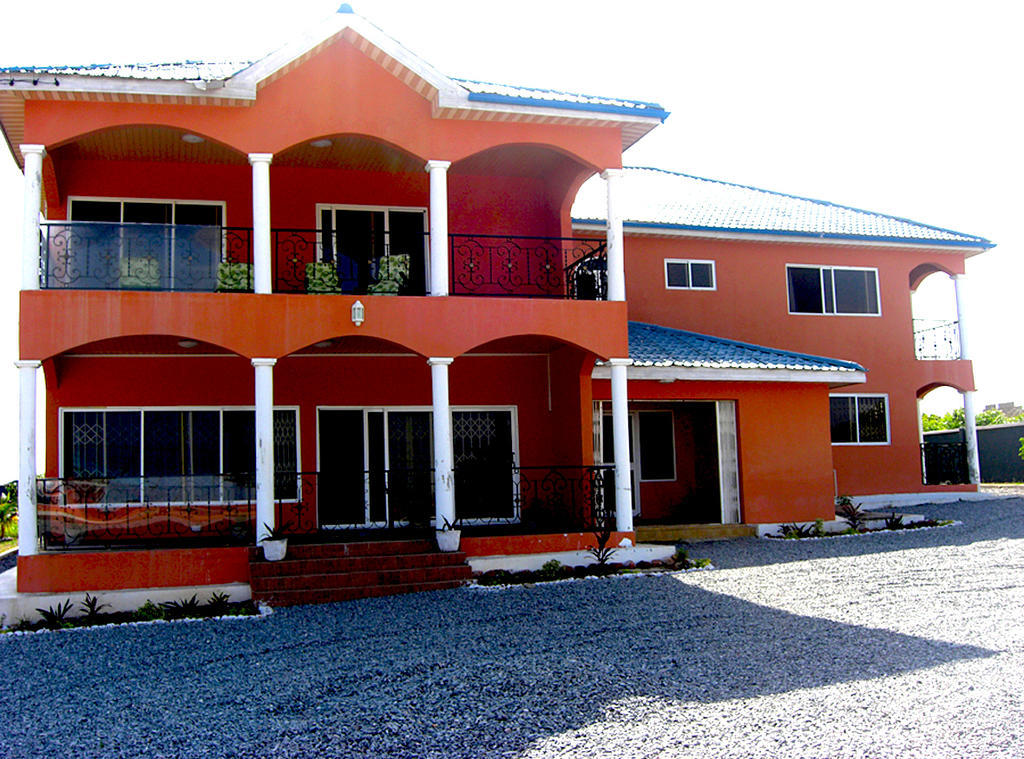 Botianaw Jamaica Inn Guest House מראה חיצוני תמונה